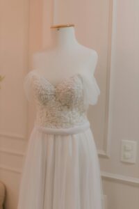 WEDDING DRESS