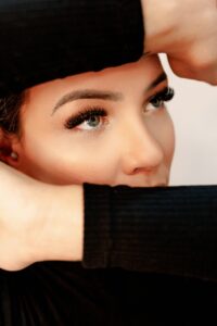 eyebrow