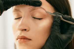 eyebrow